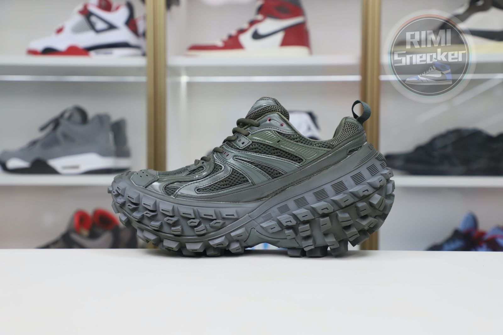 Balenciaga all sizes still in stock! Please contact customer service on iMessage/WhatsApp to purchase! BLGA  Defender