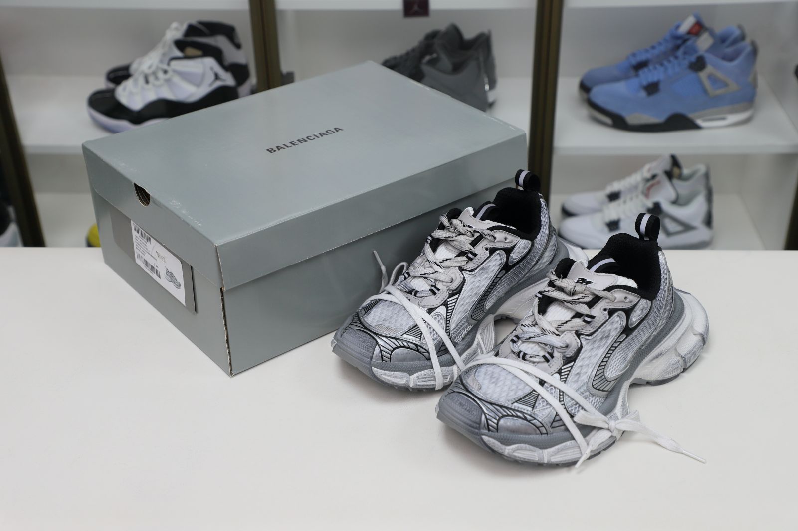 Balenciaga all sizes still in stock! Please contact customer service on iMessage/WhatsApp to purchase! BLGA  3XL