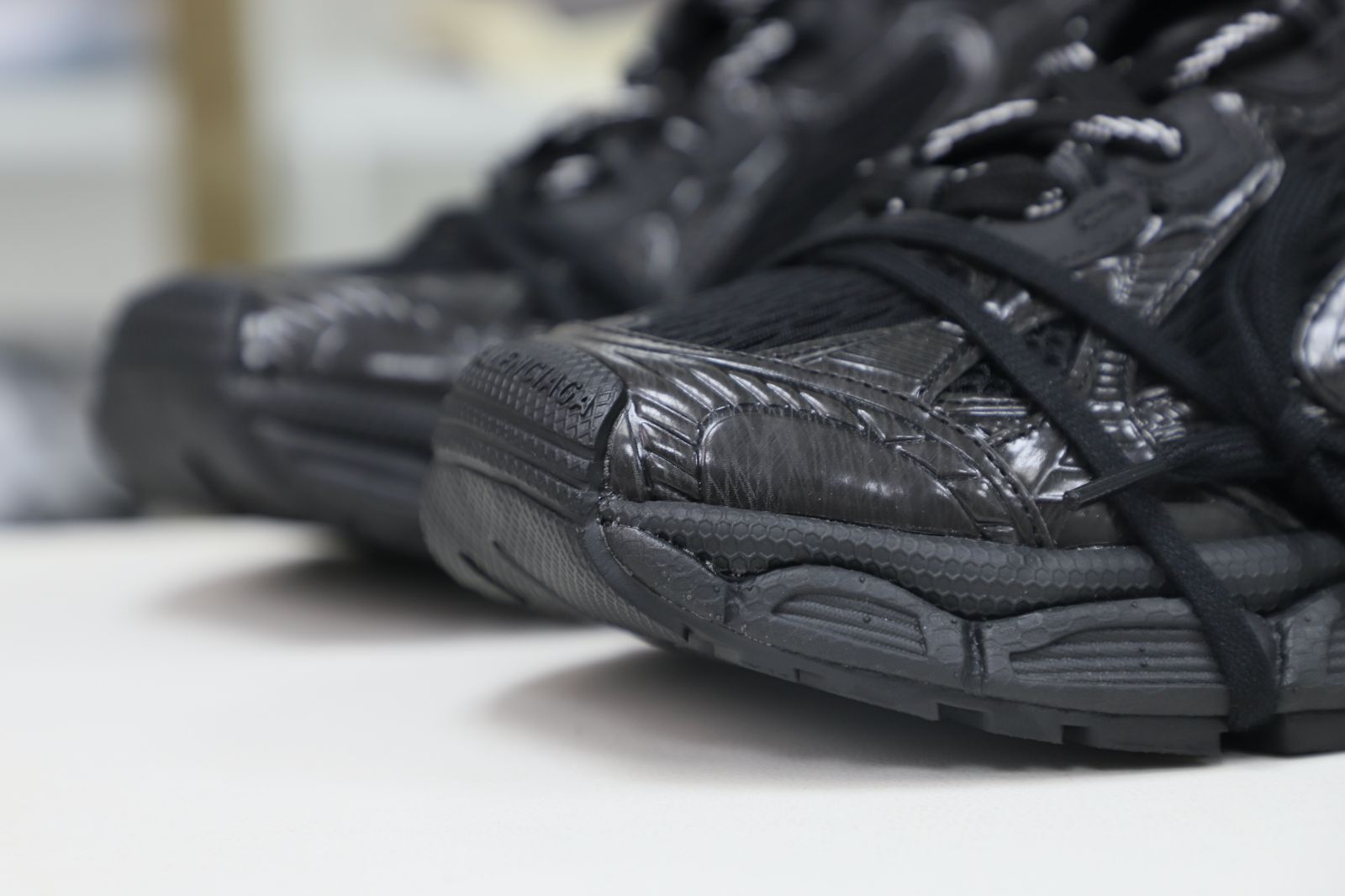 Balenciaga all sizes still in stock! Please contact customer service on iMessage/WhatsApp to purchase! BLGA  3XL