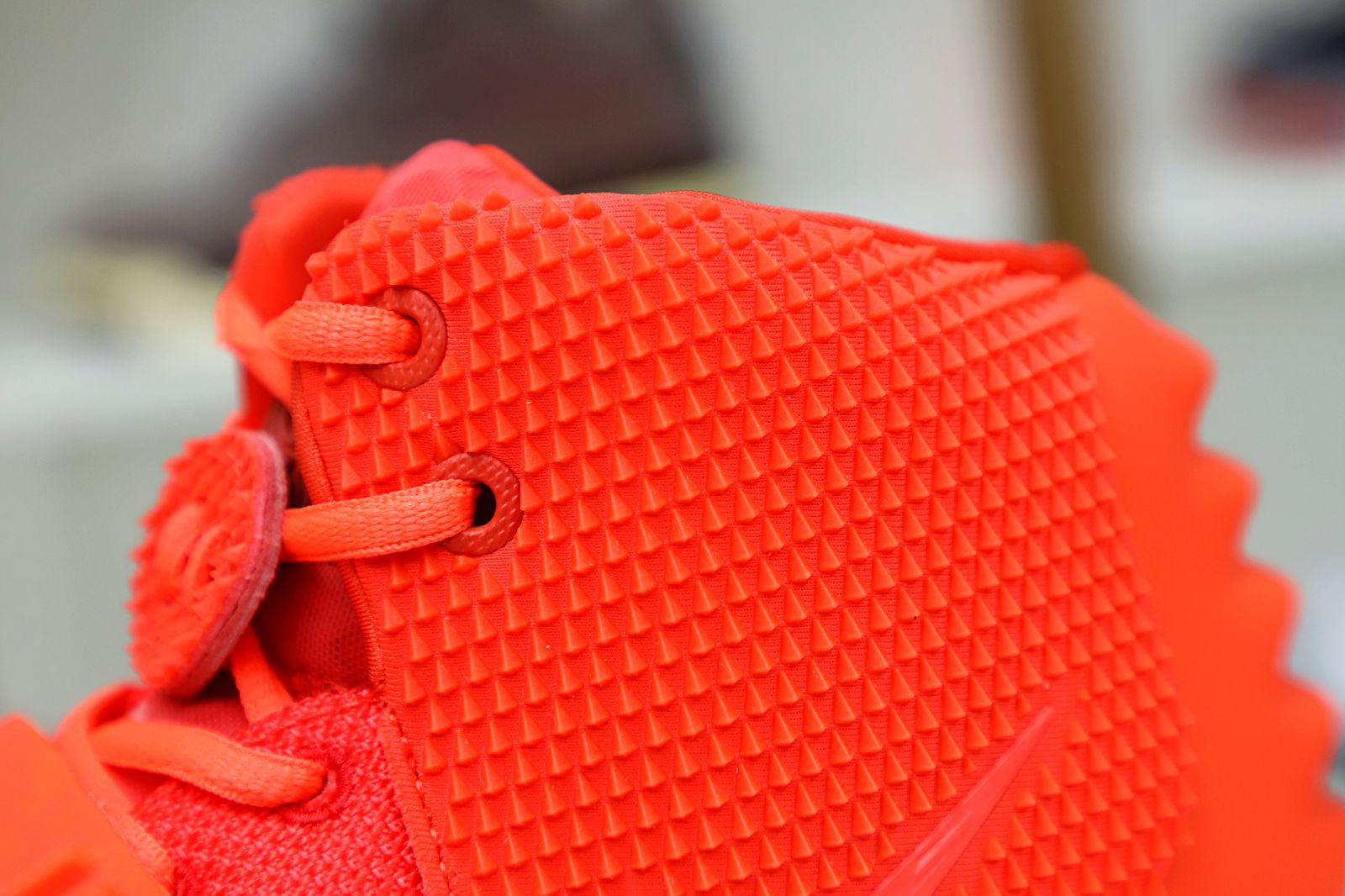 Nike Air Ye*zy 2 red october