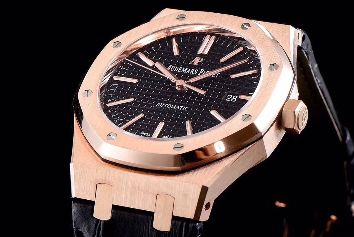 Audemars Piguet Royal Oak 15400 Series Men