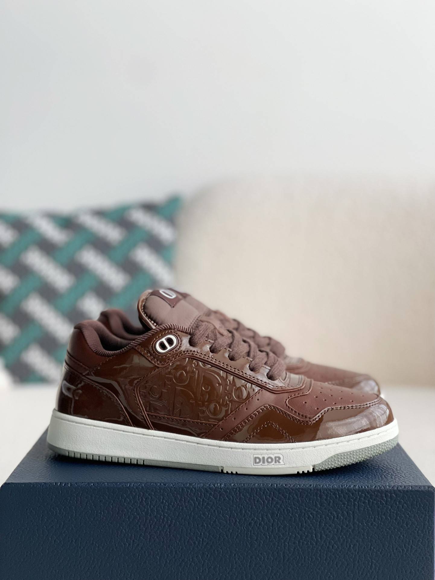 D*OR HIGH LEVEL B27 Sneaker