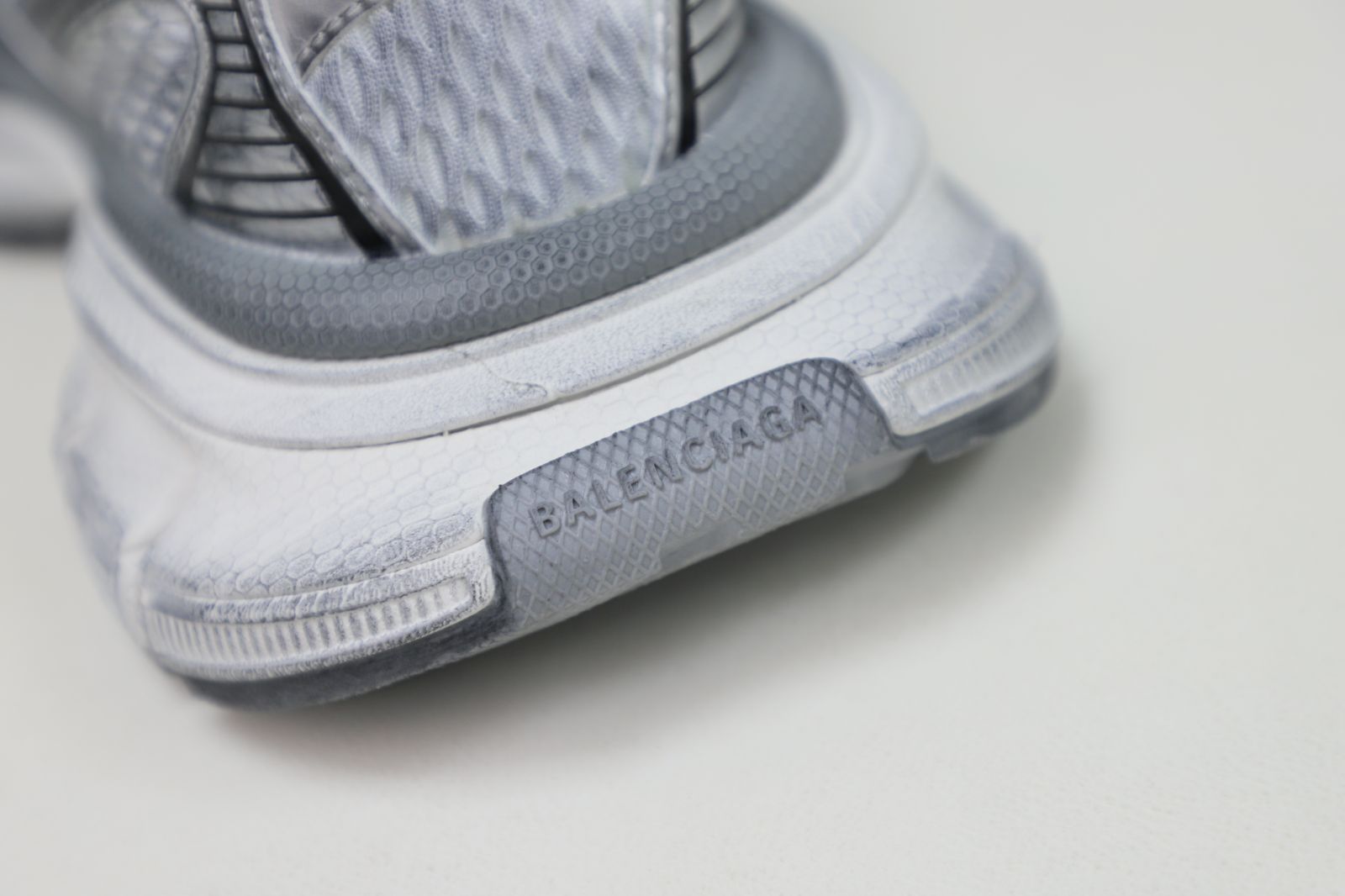 Balenciaga all sizes still in stock! Please contact customer service on iMessage/WhatsApp to purchase! BLGA  3XL