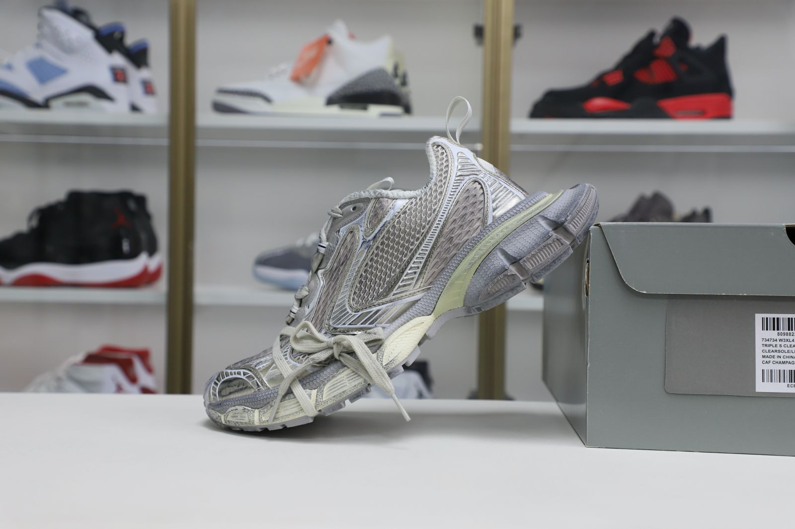 Balenciaga all sizes still in stock! Please contact customer service on iMessage/WhatsApp to purchase! BLGA  3XL