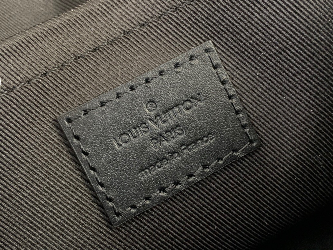 L*V MONTSOURIS M12519