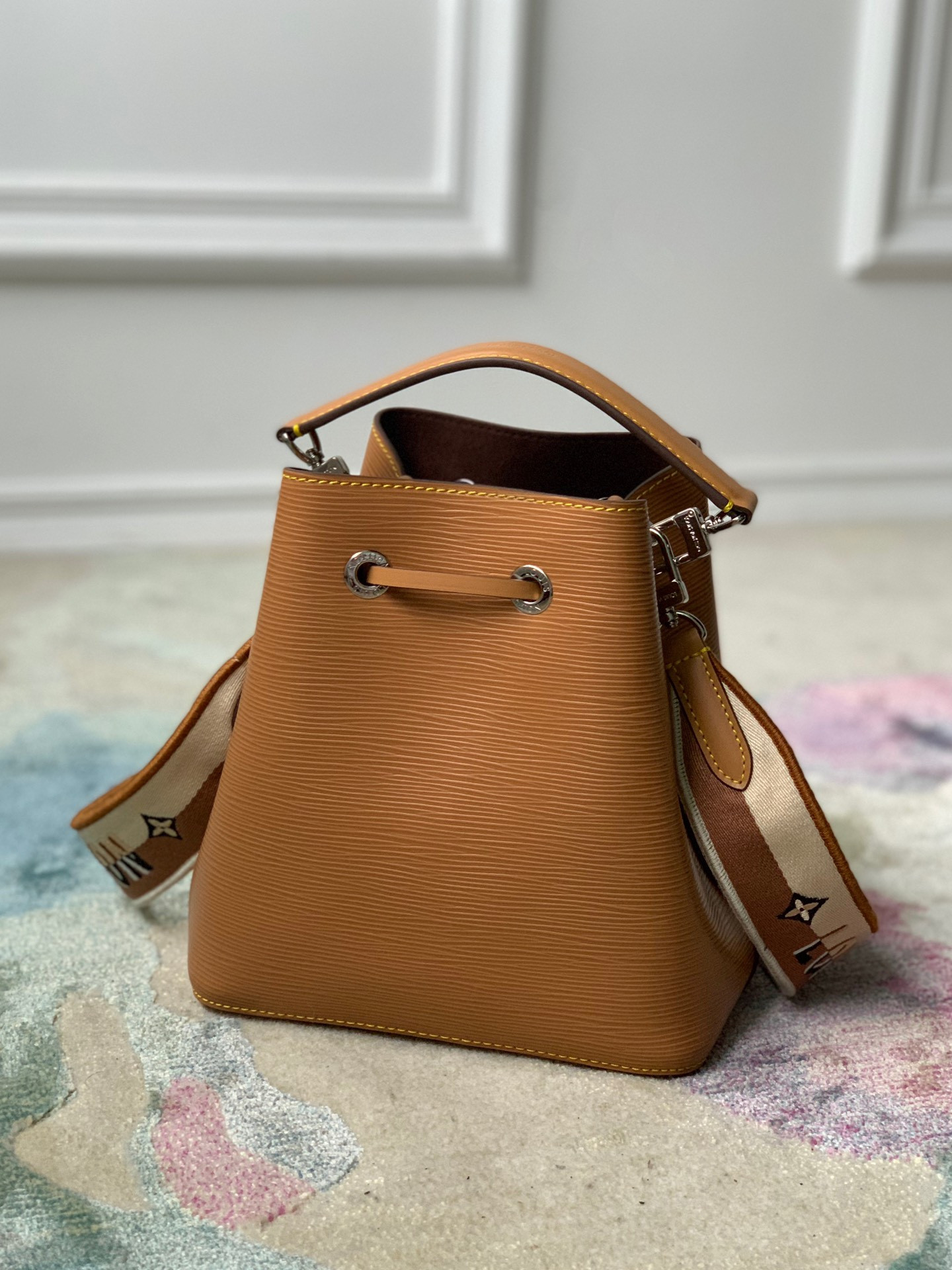 Louis Vuitton Néonoé Bag