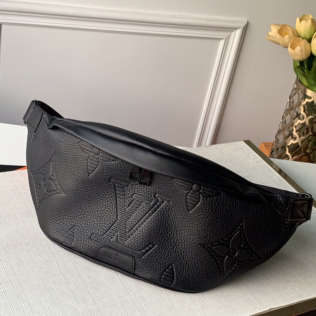 Louis Vuitton Discovery Bag