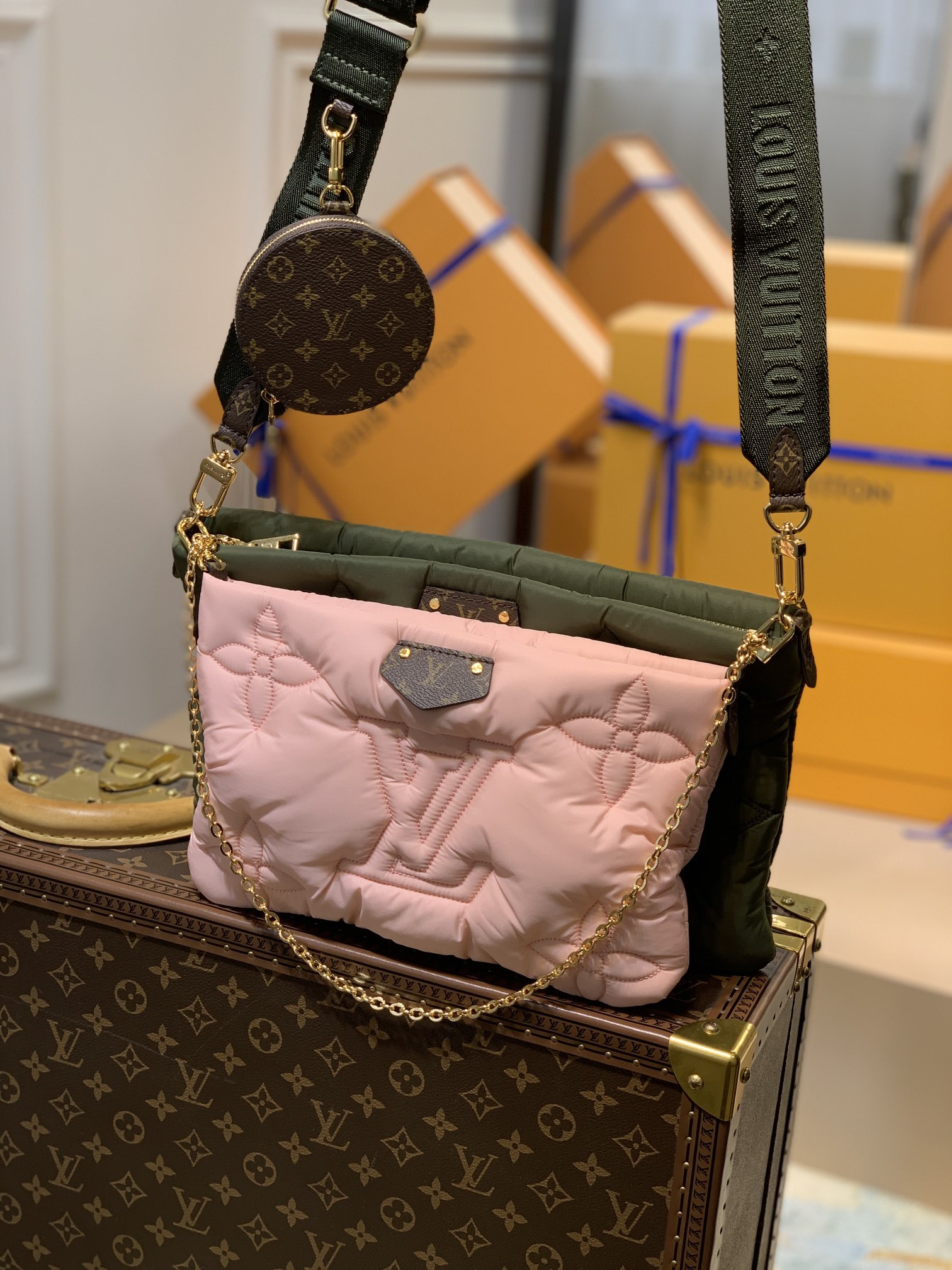 Louis Vuitton Maxi Multi Pochette Accessoires Bag